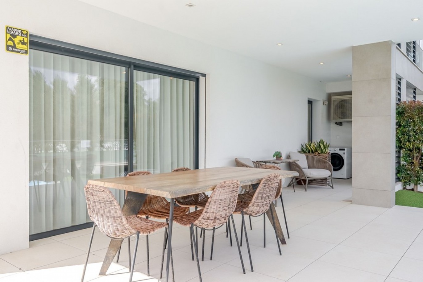 3-bedroom Apartment with pool for sale in Portimão, Algarve, Portugal_359489