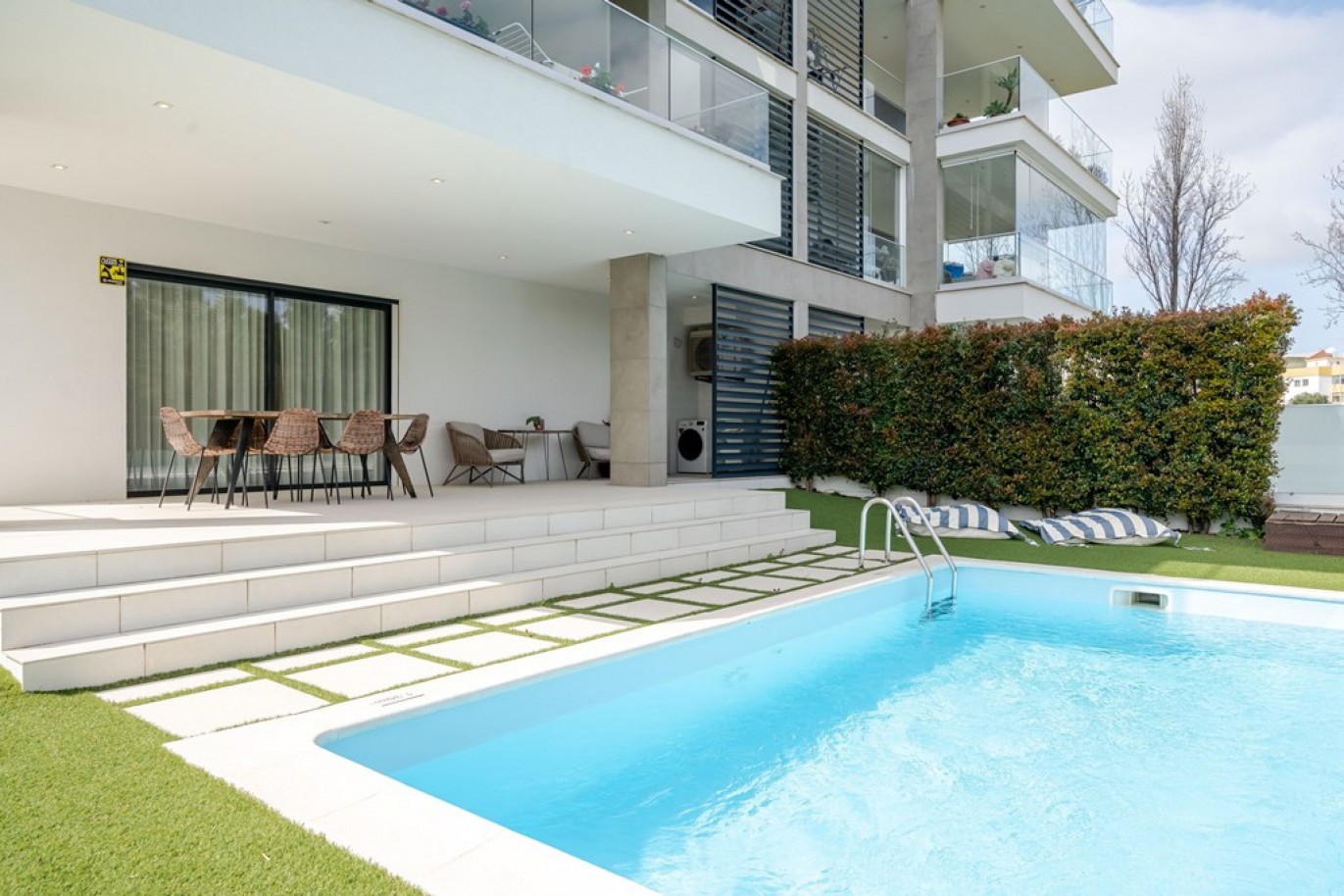 3-bedroom Apartment with pool for sale in Portimão, Algarve, Portugal_359491