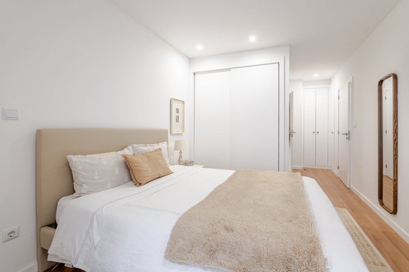 Zwei schlafzimmer wohnung mit balkon zu verkaufen in Porto, Portugal_359507