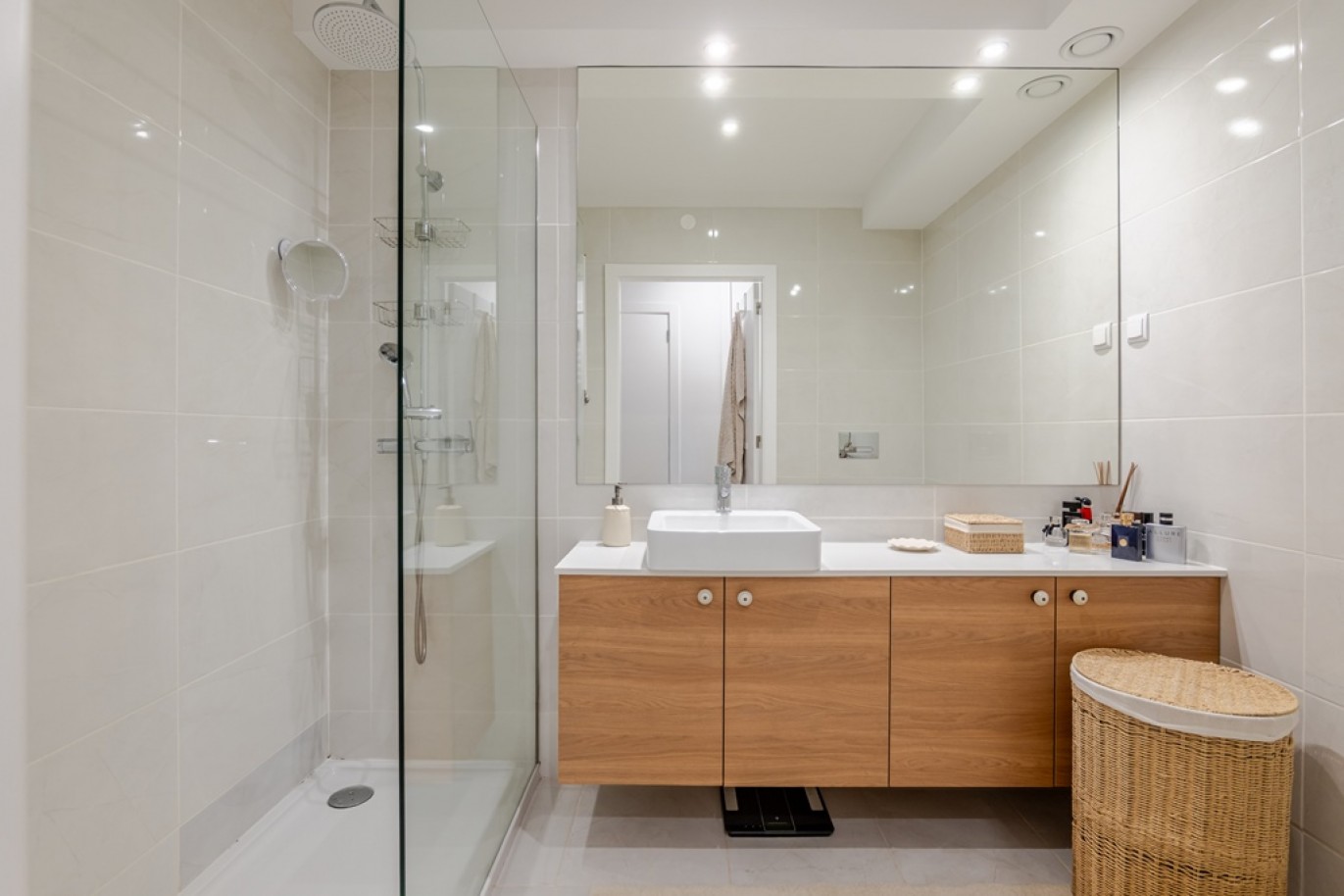 Zwei schlafzimmer wohnung mit balkon zu verkaufen in Porto, Portugal_359509