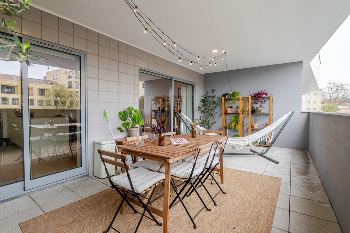 Zwei schlafzimmer wohnung mit balkon zu verkaufen in Porto, Portugal_359522