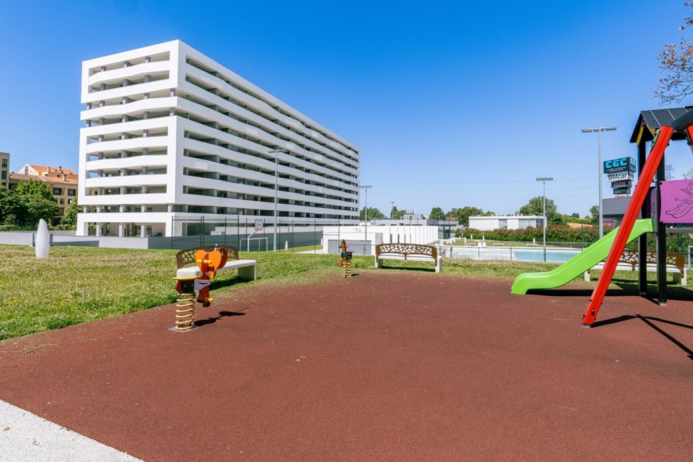 Apartamento T2 com varanda coberta à venda em Paranhos no Porto_359568