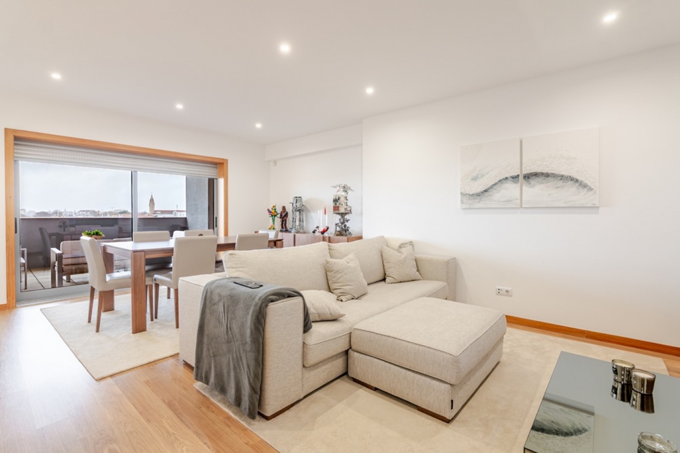 Appartement de 2 chambres avec balcon à vendre à Porto, Portugal_359586