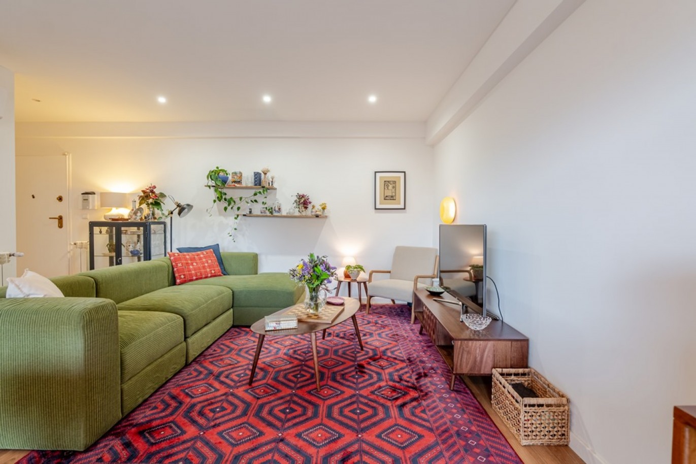 Two bedroom flat with balcony for sale in Paranhos, Porto, Portugal_359615