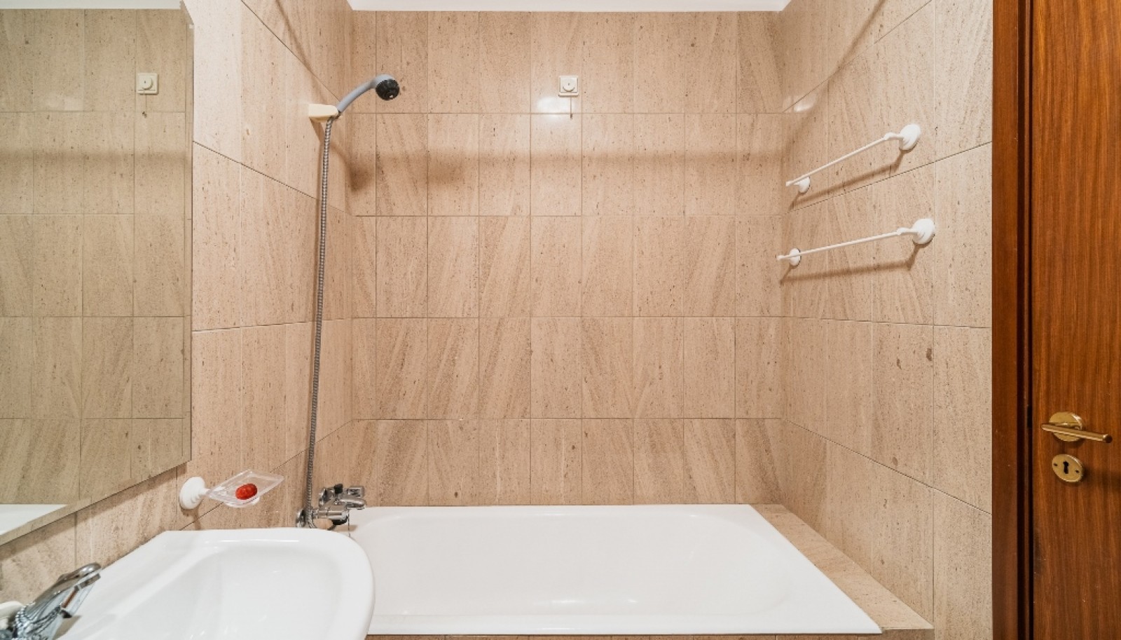 Appartement de 3 chambres avec balcon à louer à Porto, Portugal_359649