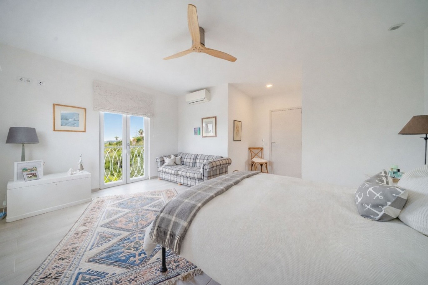 Luxury 3-bedroom villa with pool, for sale in Loulé, Algarve, Portugal_359676