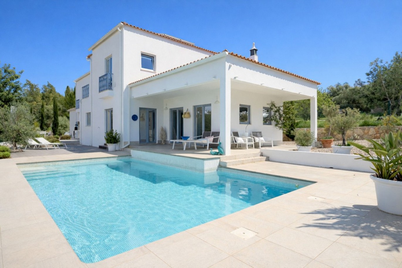 villa-de-3-chambres-avec-piscine-a-vendre-a-loule-algarve-portugal