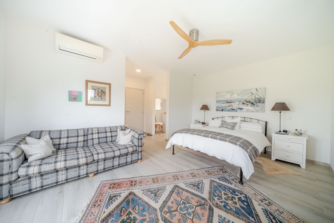 Luxury 3-bedroom villa with pool, for sale in Loulé, Algarve, Portugal_359686