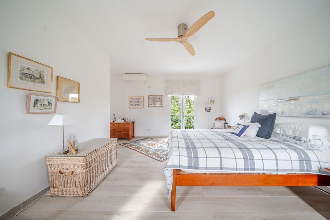 Luxury 3-bedroom villa with pool, for sale in Loulé, Algarve, Portugal_359687