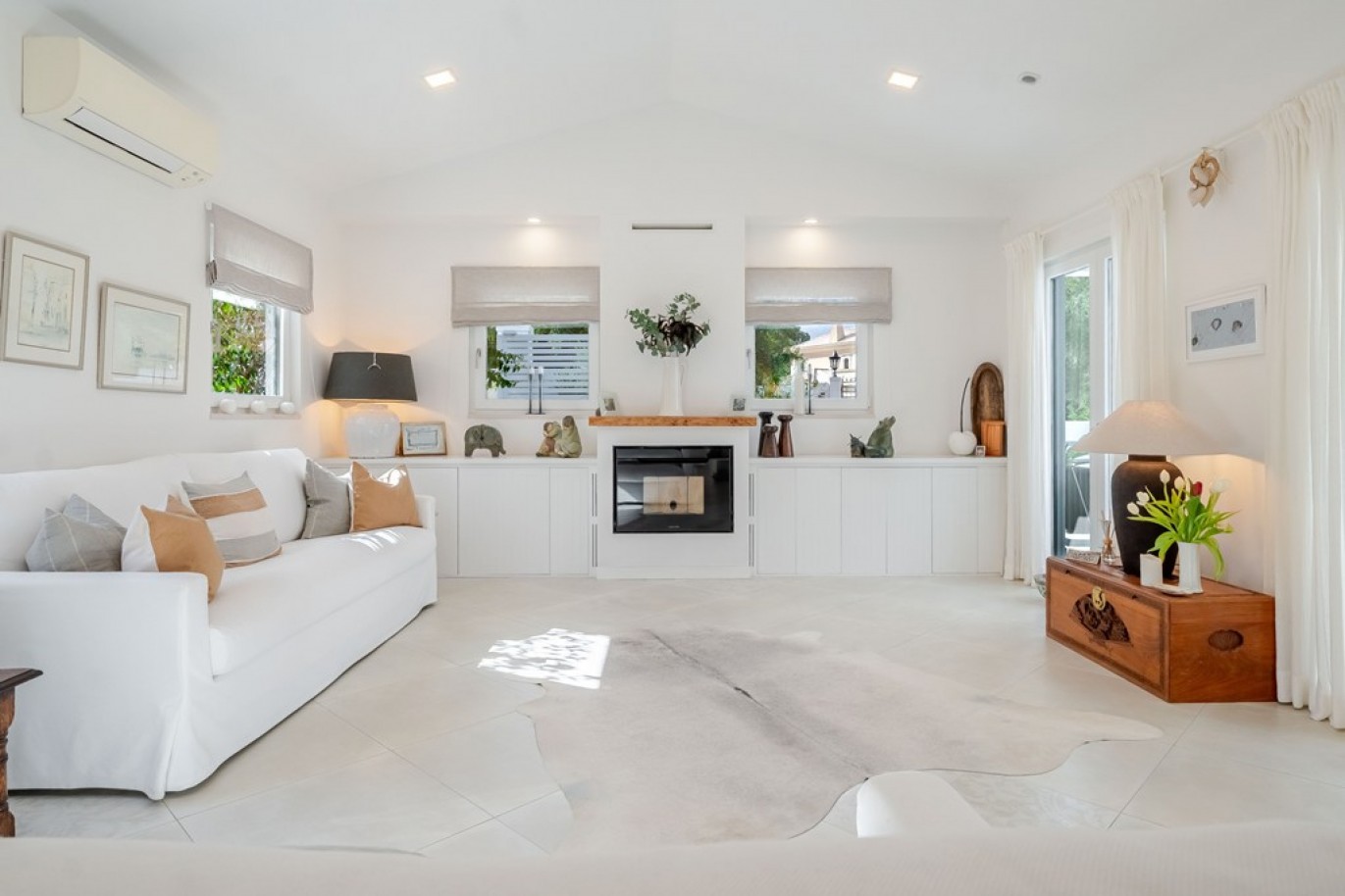 Luxury 3-bedroom villa with pool, for sale in Loulé, Algarve, Portugal_359690