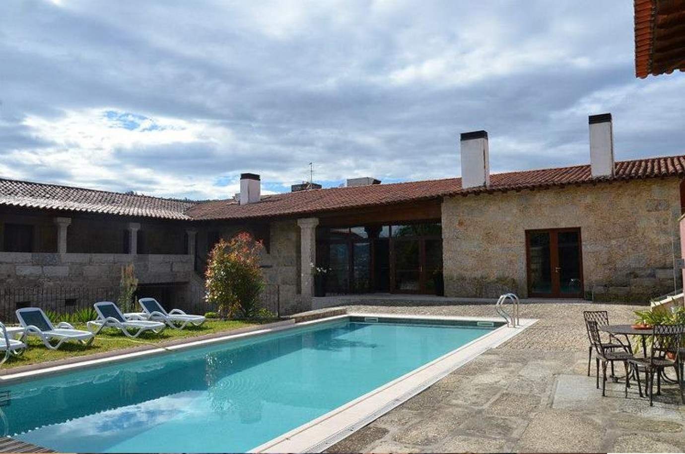 Hotel rural con piscina y jardín, Braga, Portugal_35974