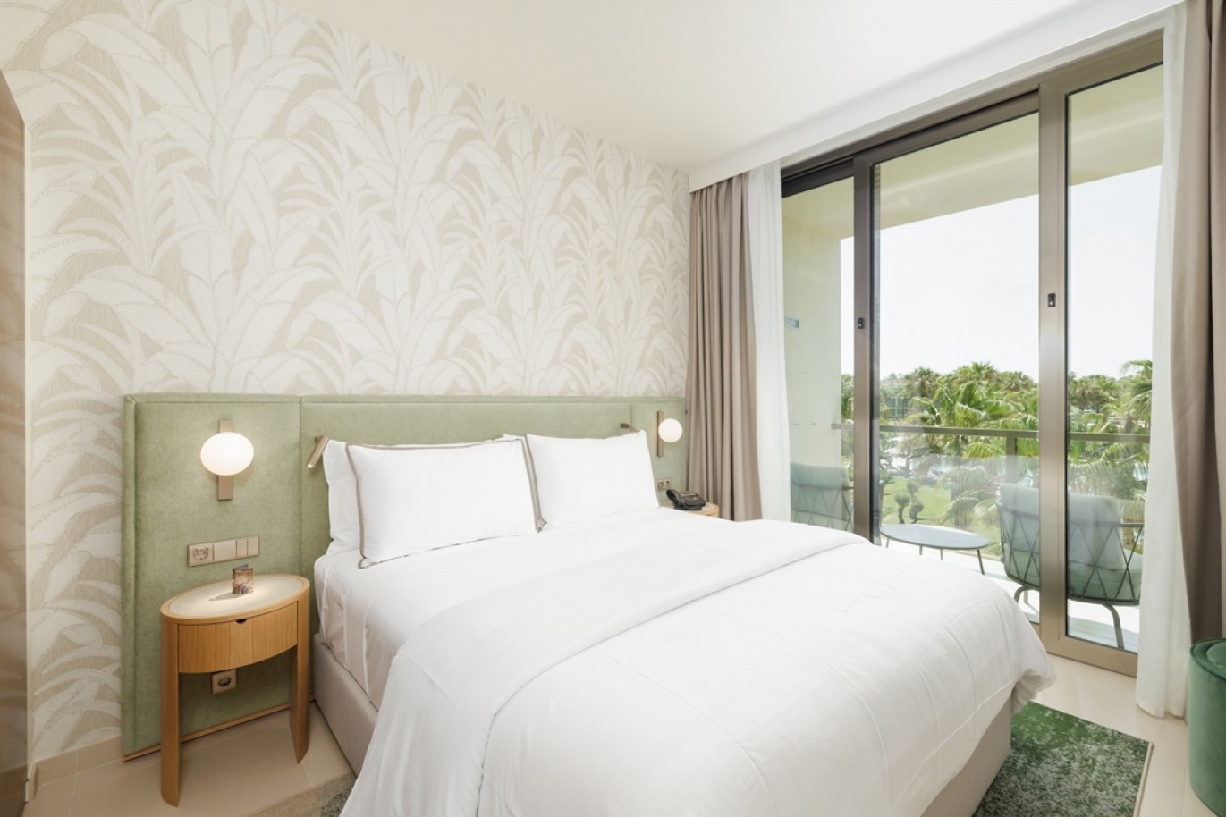 Apartamento T1+1 à venda com acesso direto à praia dos Salgados, Algarve_359837