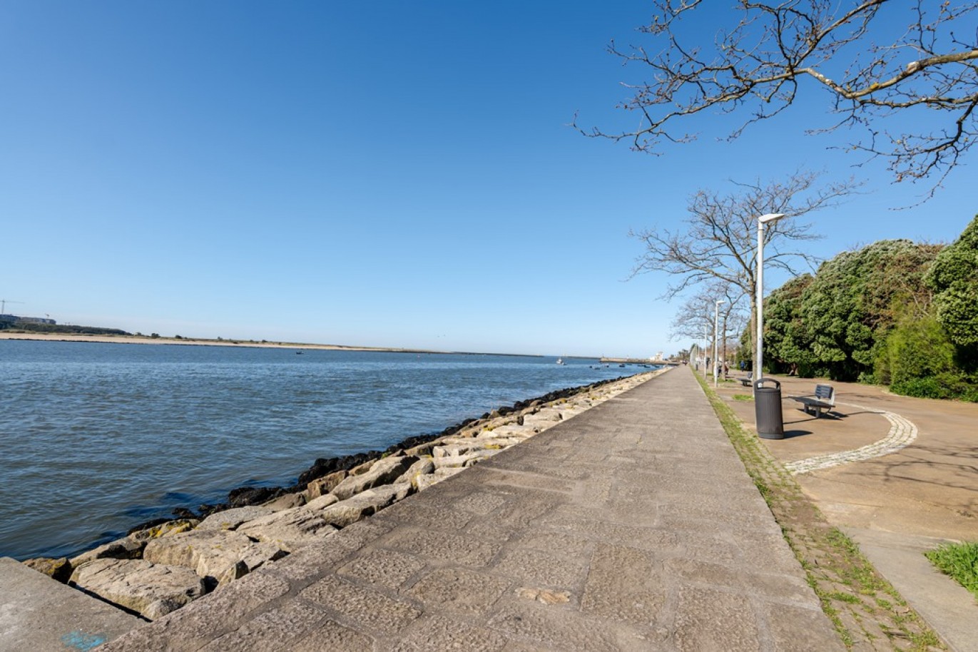 Apartamento T2 Duplex com vistas de rio para venda no Porto, Portugal_361593