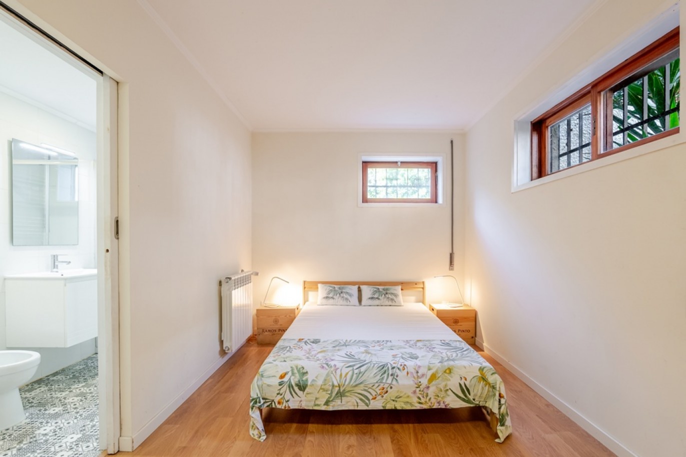 Villa with garden and pool for sale in Leça da Palmeira, Portugal_361625