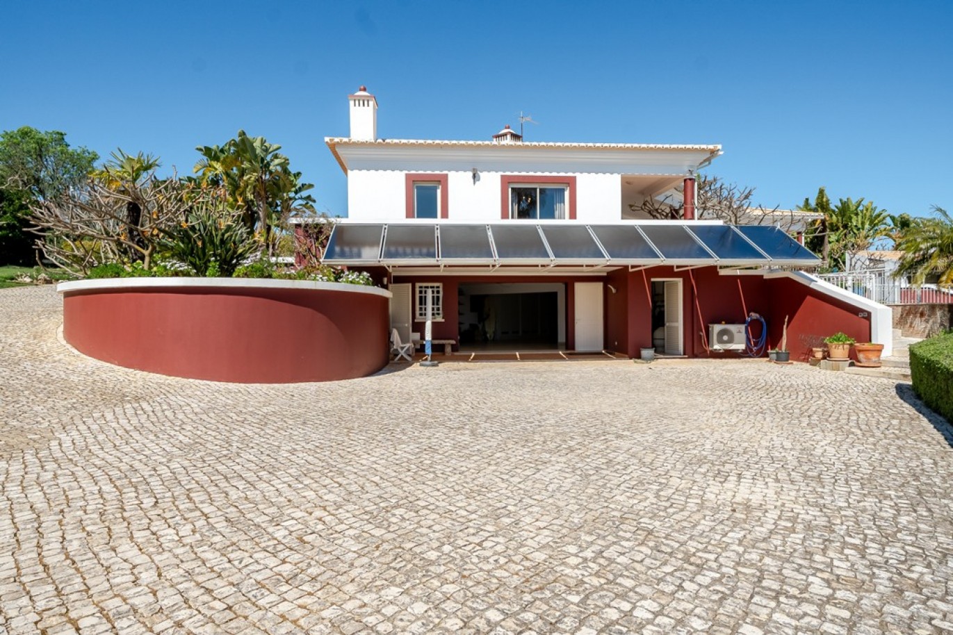 3-bedroom Villa, sea view and pool for sale in Lagos, Algarve,Portugal_361690