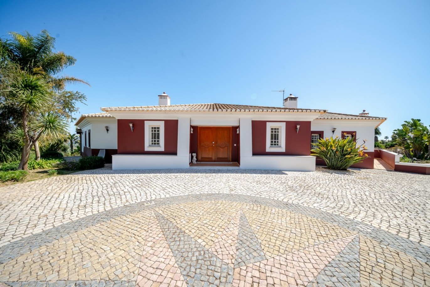 3-bedroom Villa, sea view and pool for sale in Lagos, Algarve,Portugal_361692