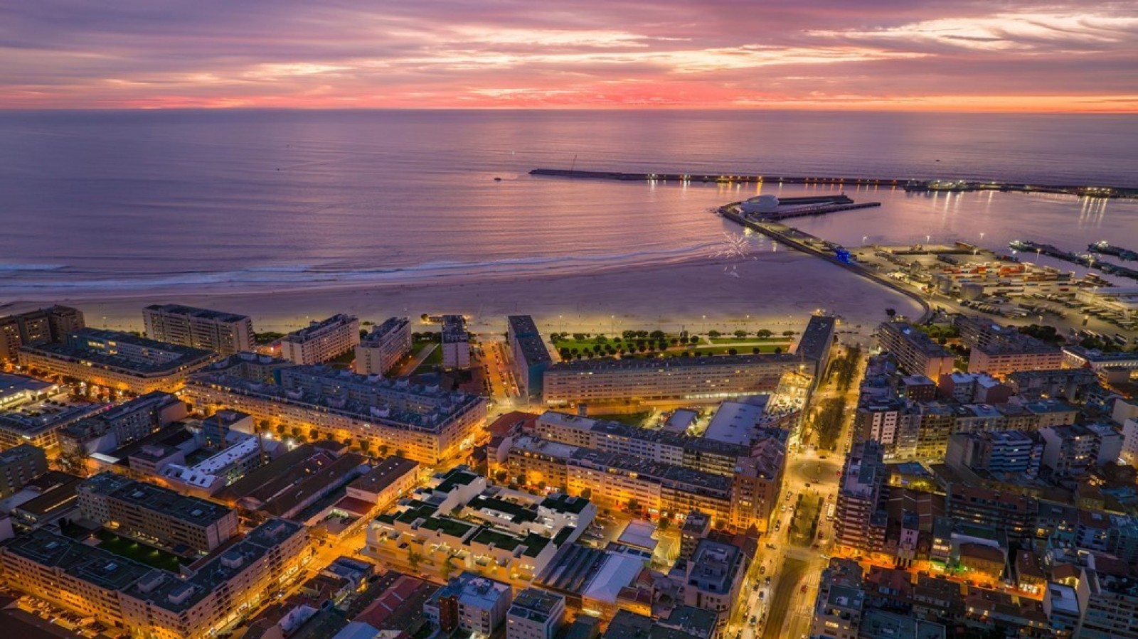 Vier Schlafzimmer Penthouse mit Terrassen in Matosinhos, Portugal_361755