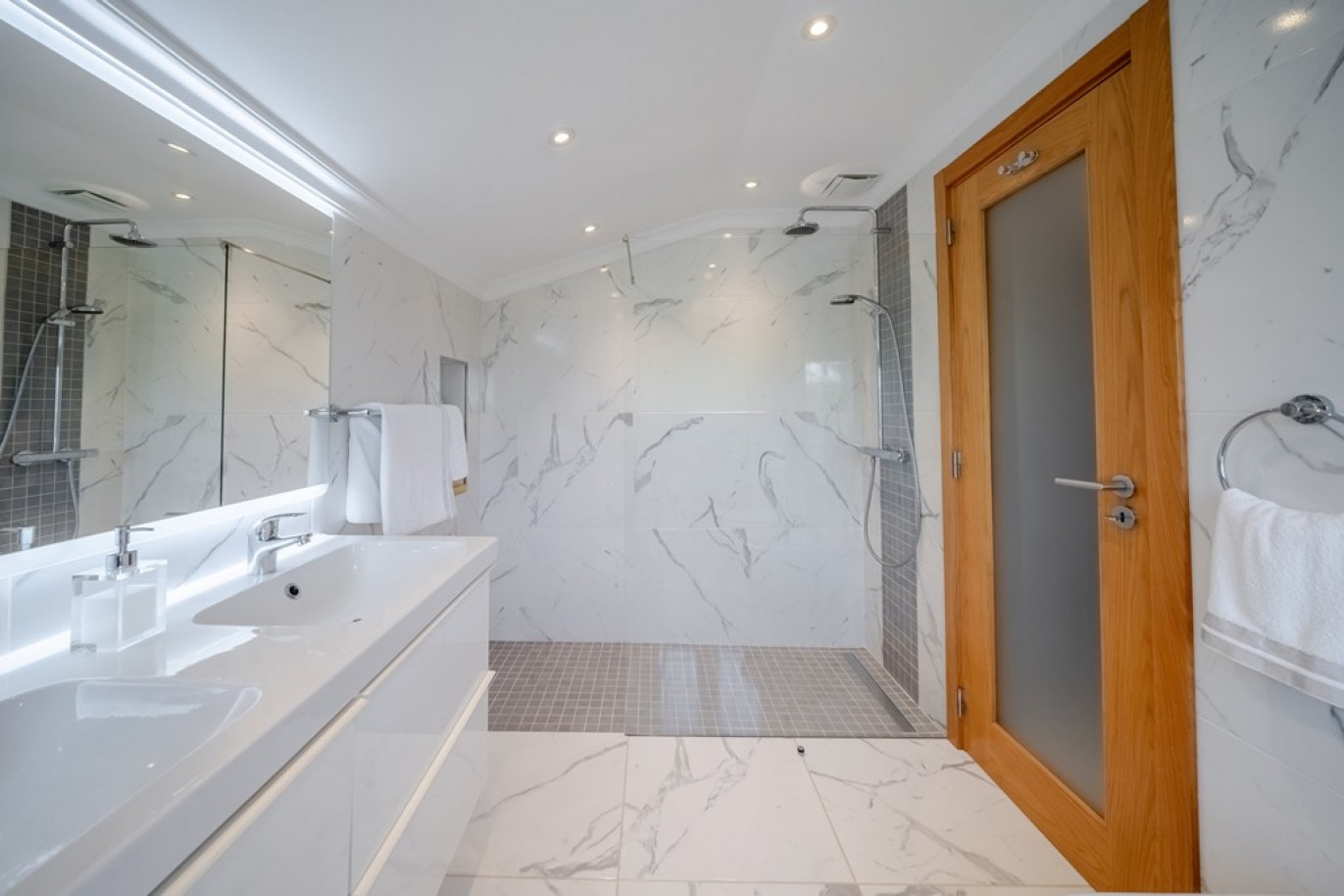 Villa de 4 chambres avec piscine à vendre à Guia, Algarve, Portugal_361831