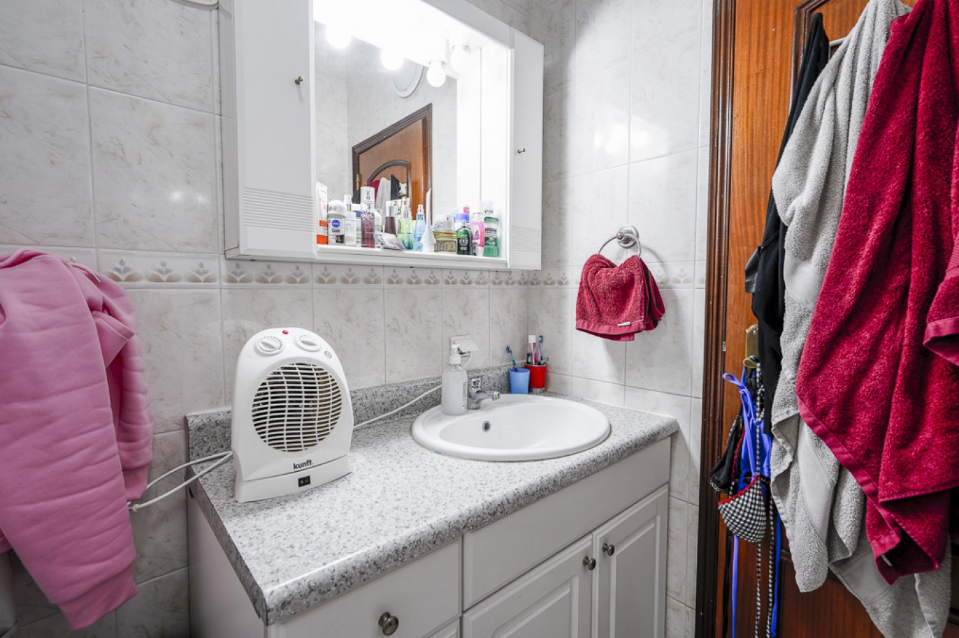 3-bedroom apartment, terrace, for sale, Quarteira, Algarve, Portugal_361860