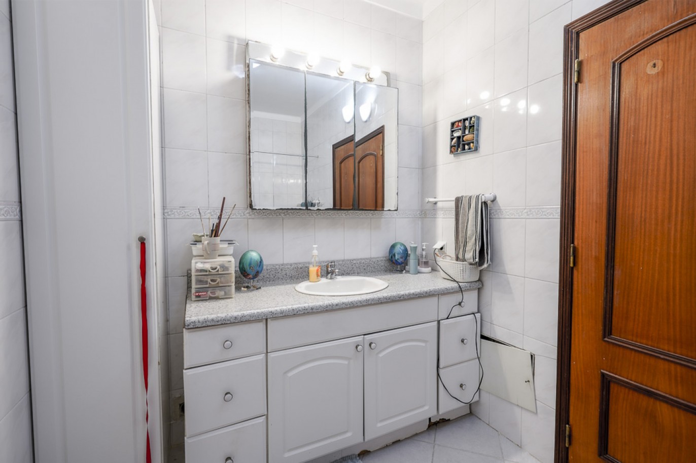 3-bedroom apartment, terrace, for sale, Quarteira, Algarve, Portugal_361863