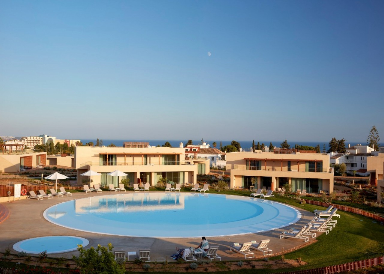 2-bedroom Apartment with terrace for sale Porches, Algarve, Portugal_362258