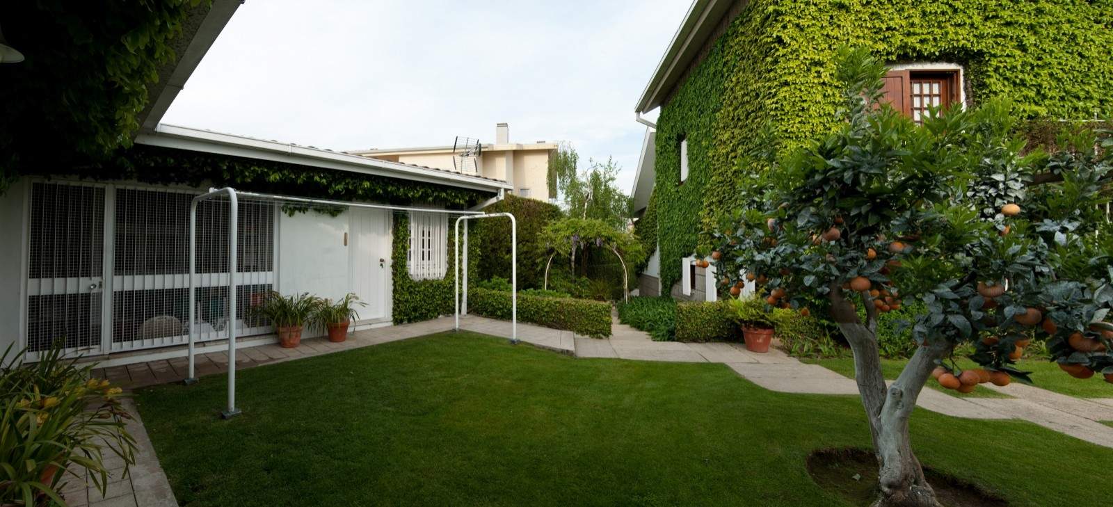 Verkauf-villa 4 Fronten mit Garten, Ermesinde, Porto, Portugal _36225