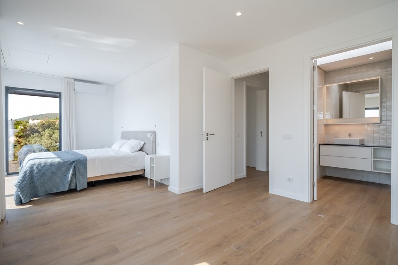 3-bedroom villa, with sea view, for sale in the Algarve, Portugal_362658