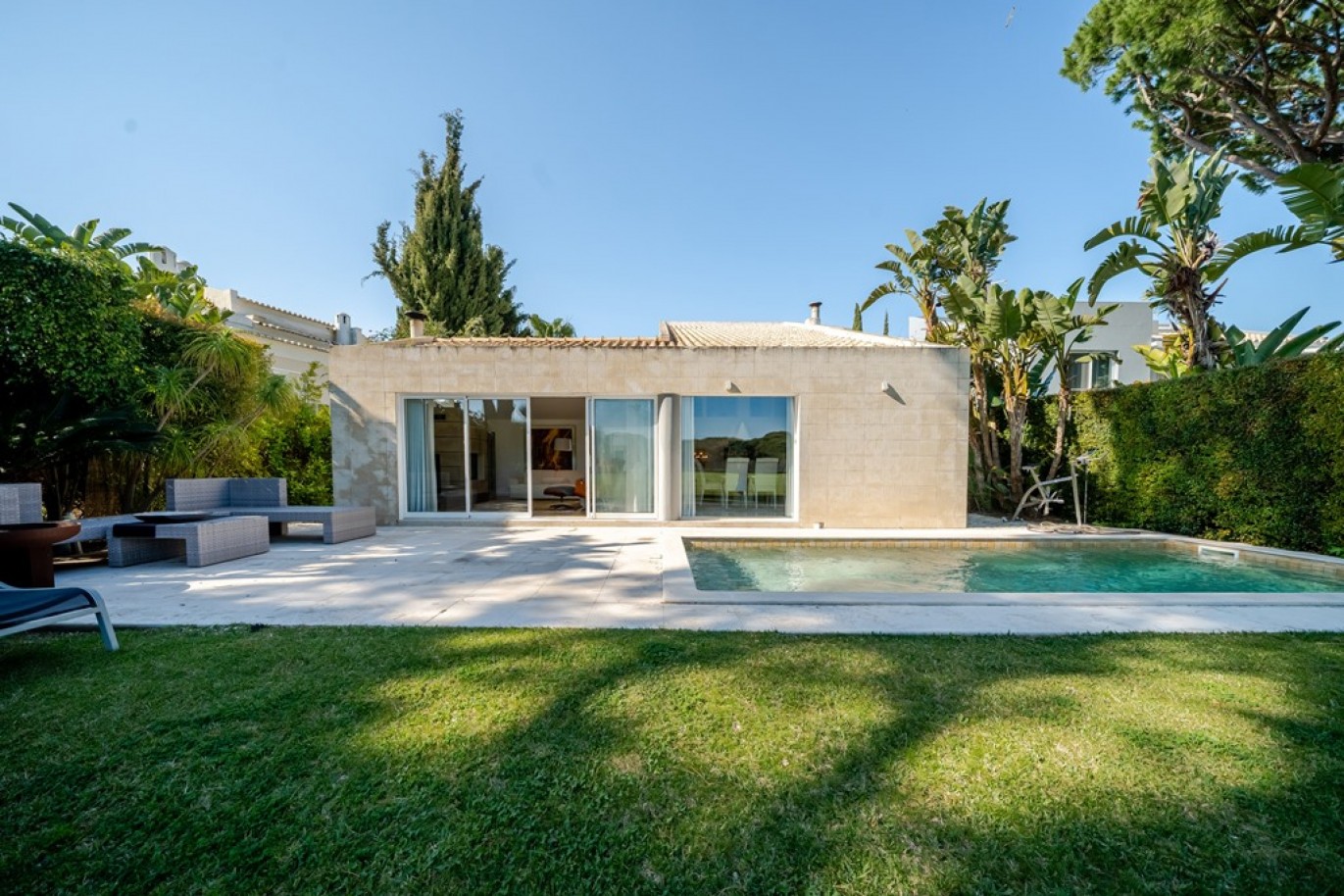 Fantastic 4-bedroom villa for sale in the Golden Triangle, Portugal_362672