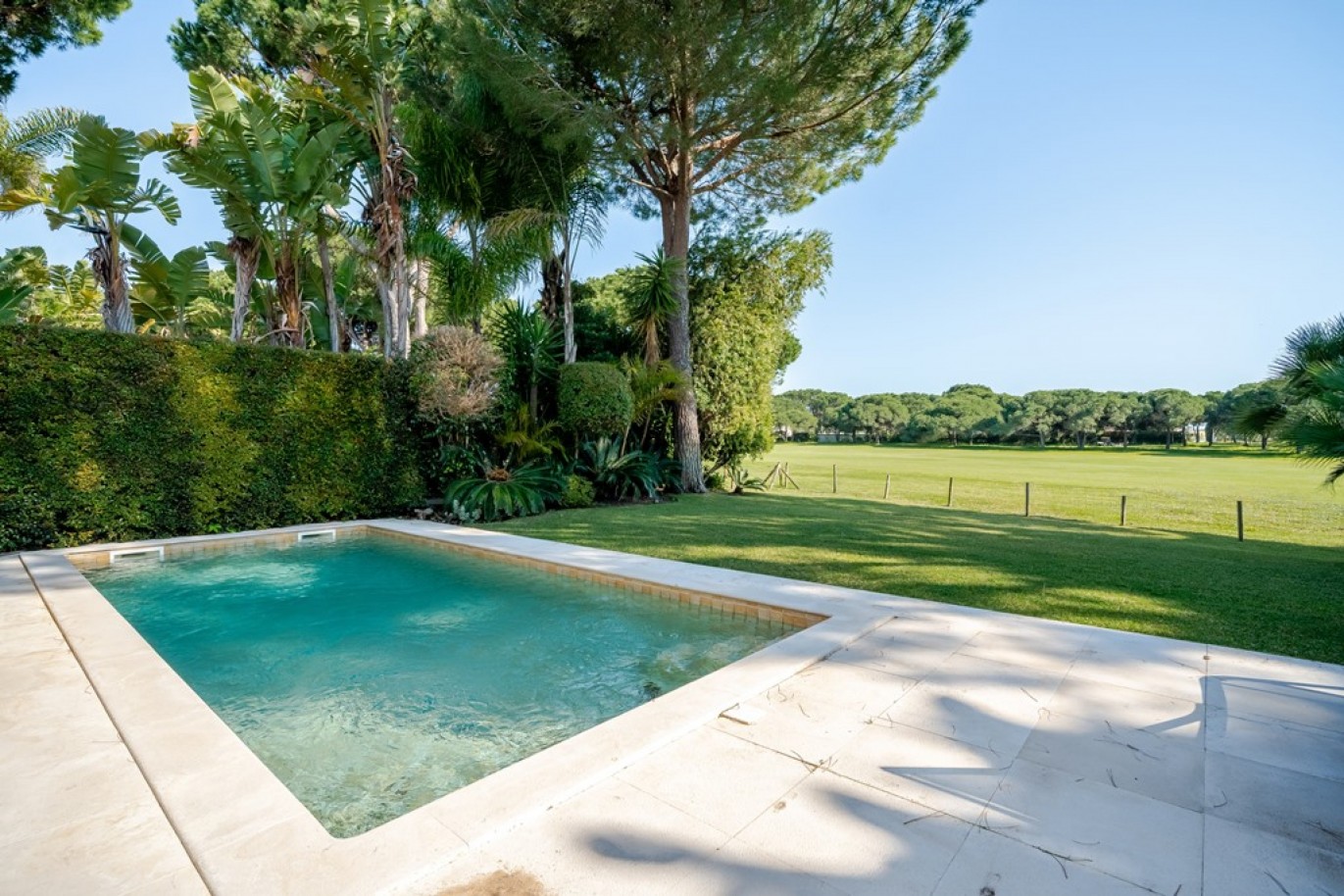 Fantastic 4-bedroom villa for sale in the Golden Triangle, Portugal_362674