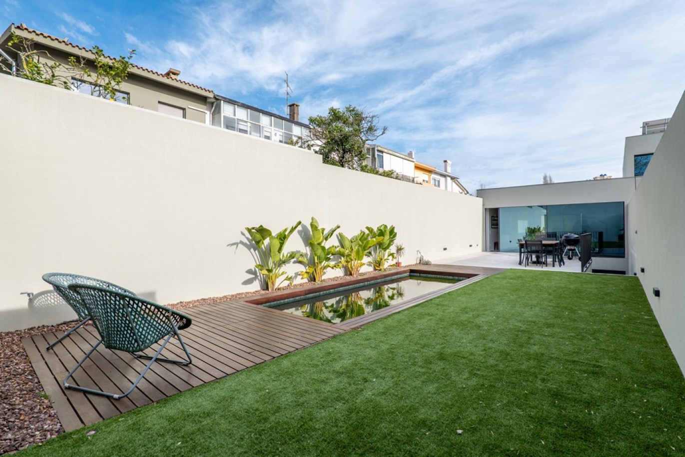 Moradia V3+1 com jardim e piscina para venda em Aldoar no Porto_362721