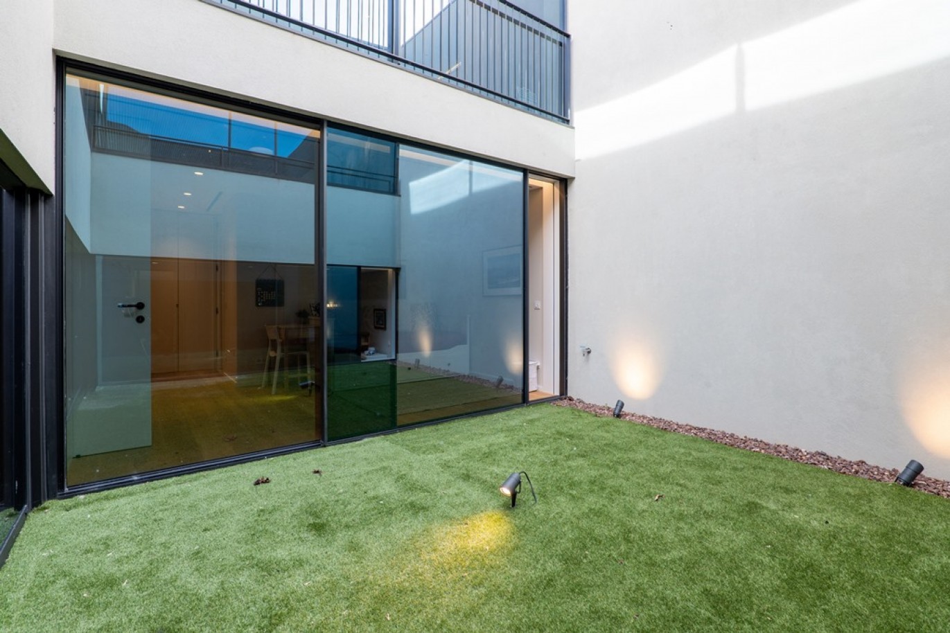 Moradia V3+1 com jardim e piscina para venda em Aldoar no Porto_362727