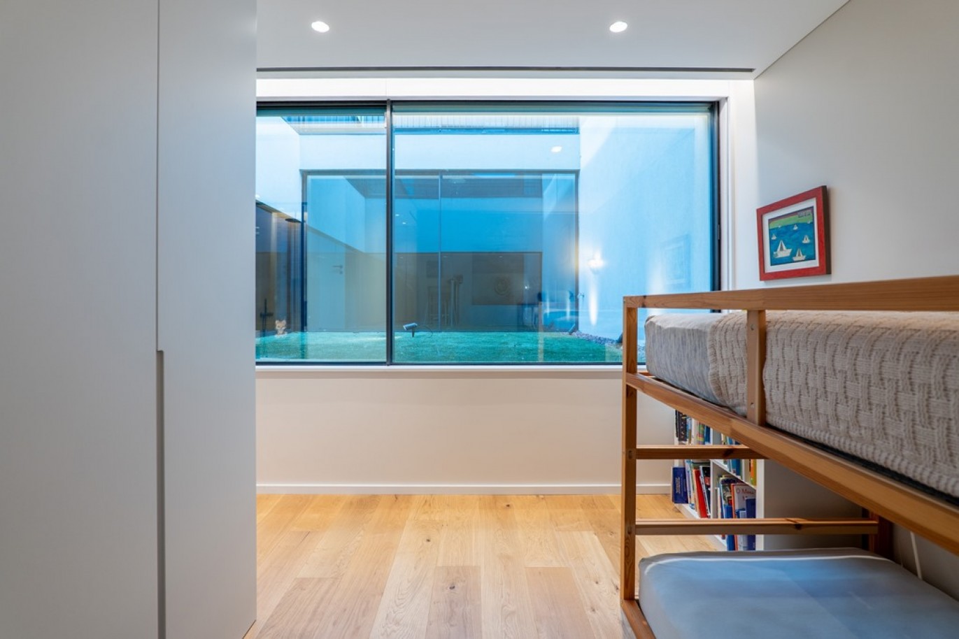 Moradia V3+1 com jardim e piscina para venda em Aldoar no Porto_362748