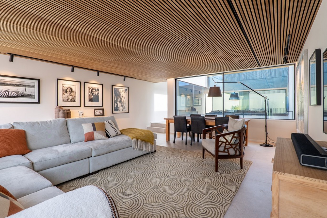 Moradia V3+1 com jardim e piscina para venda em Aldoar no Porto_362772