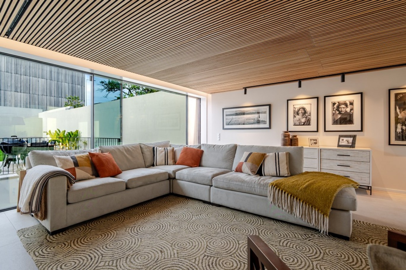 Moradia V3+1 com jardim e piscina para venda em Aldoar no Porto_362776