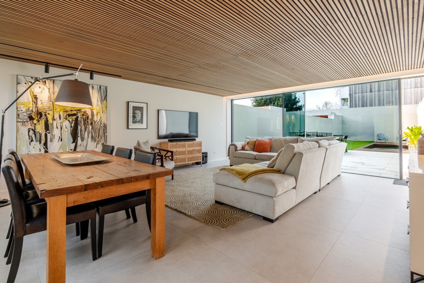 Moradia V3+1 com jardim e piscina para venda em Aldoar no Porto_362778