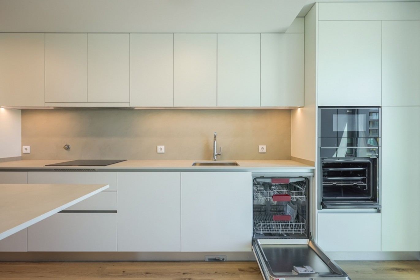 Apartamento T3 com varandas no Cais da Fonte Nova em Aveiro_362789