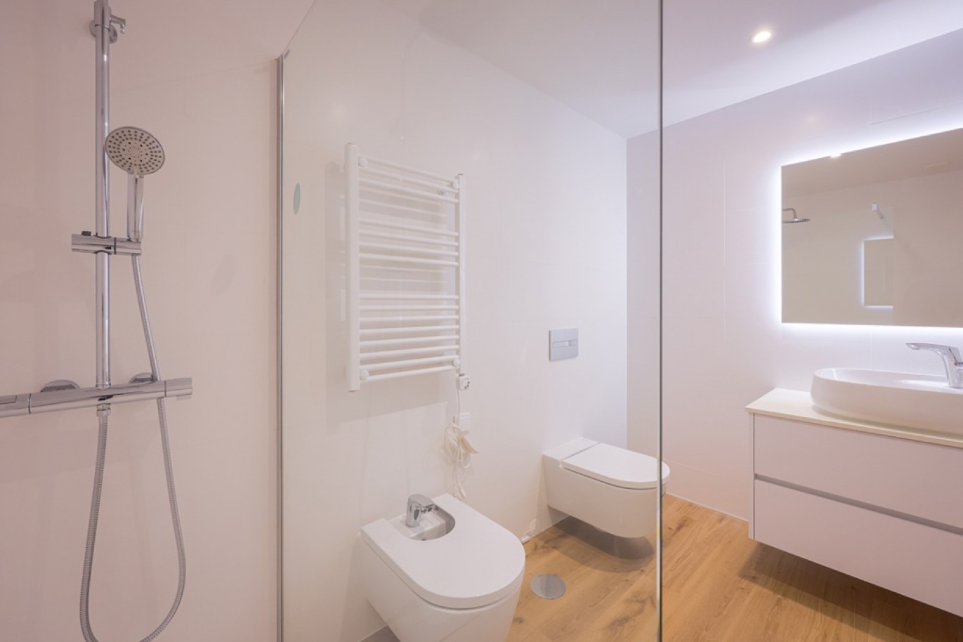 Apartamento T3 com varandas no Cais da Fonte Nova em Aveiro_362803