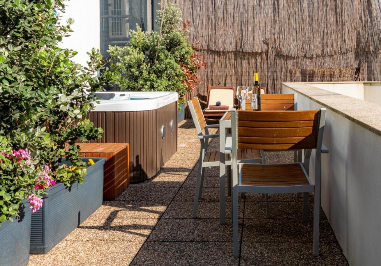 Two buildings for sale in the Historic Center of Porto, Portugal_362913