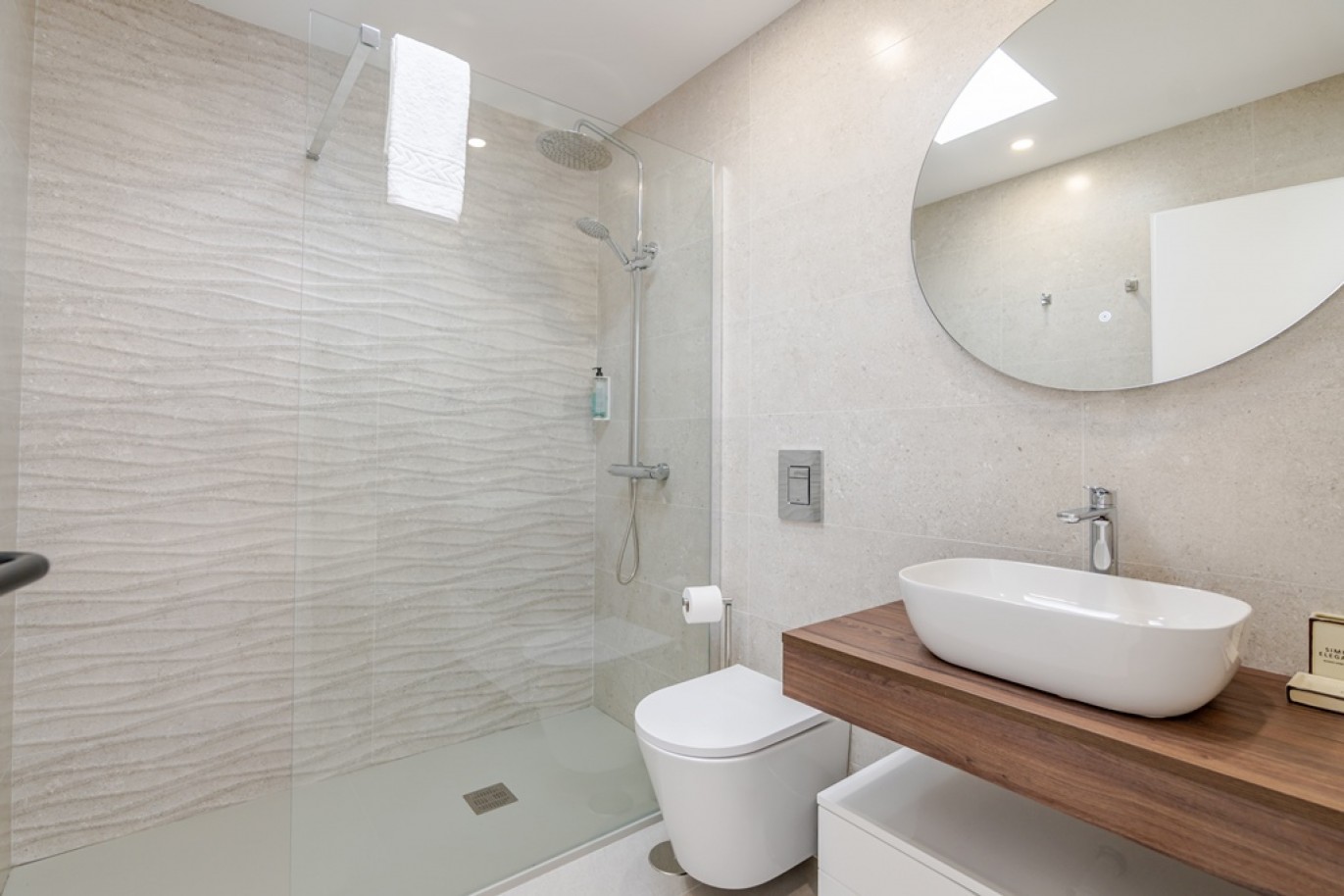 Moradia V4 com jardim e piscina em Ponte de Lima_363025