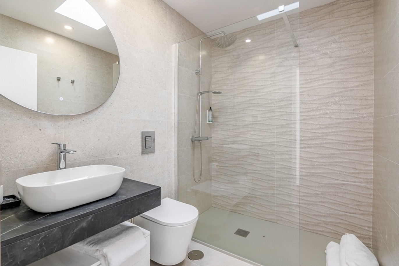 Moradia V4 com jardim e piscina em Ponte de Lima_363048