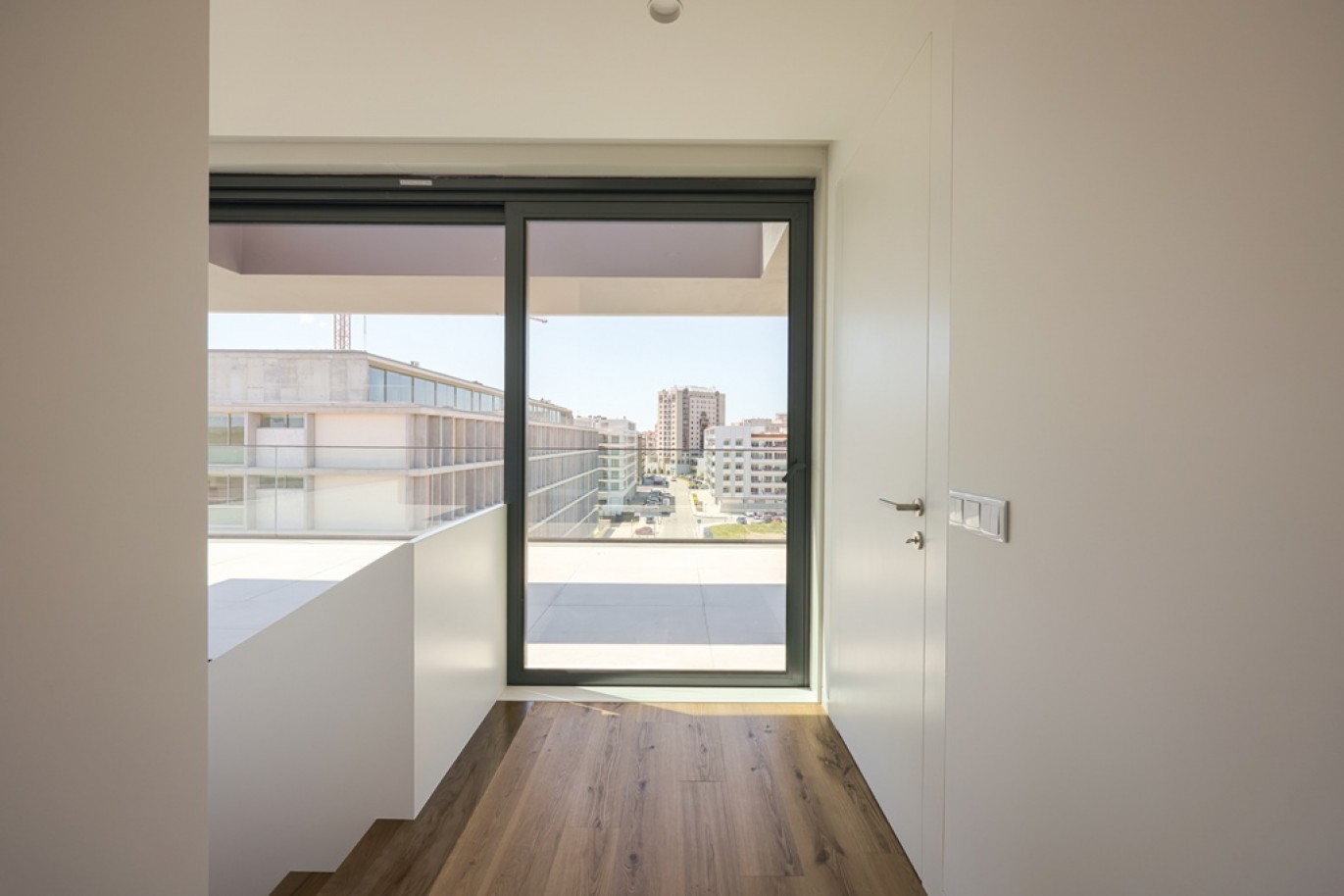 Vier Schlafzimmer Duplex-Wohnung mit Terrasse in Aveiro, Portugal_363095