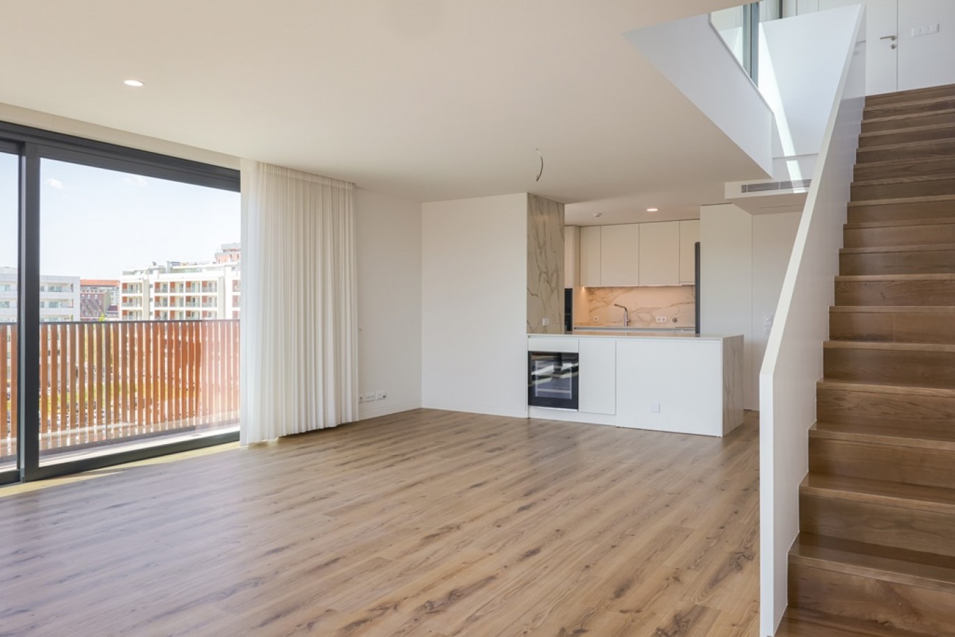 Vier Schlafzimmer Duplex-Wohnung mit Terrasse in Aveiro, Portugal_363100