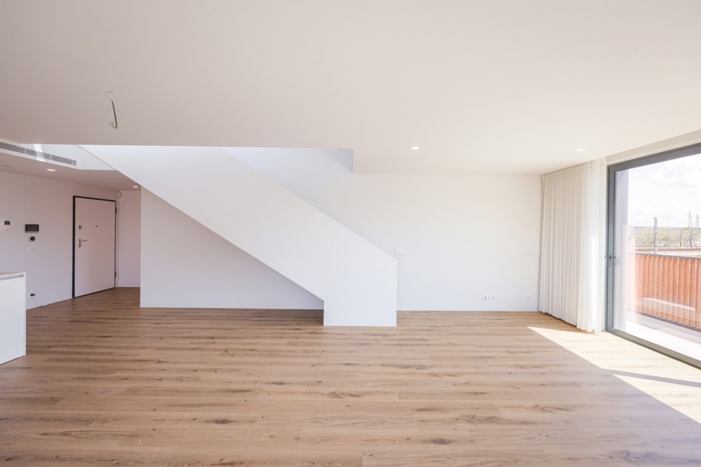 Vier Schlafzimmer Duplex-Wohnung mit Terrasse in Aveiro, Portugal_363102