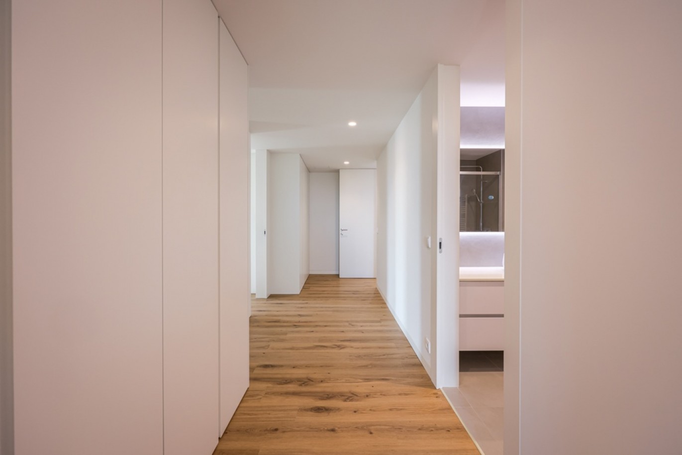 Vier Schlafzimmer Duplex-Wohnung mit Terrasse in Aveiro, Portugal_363114