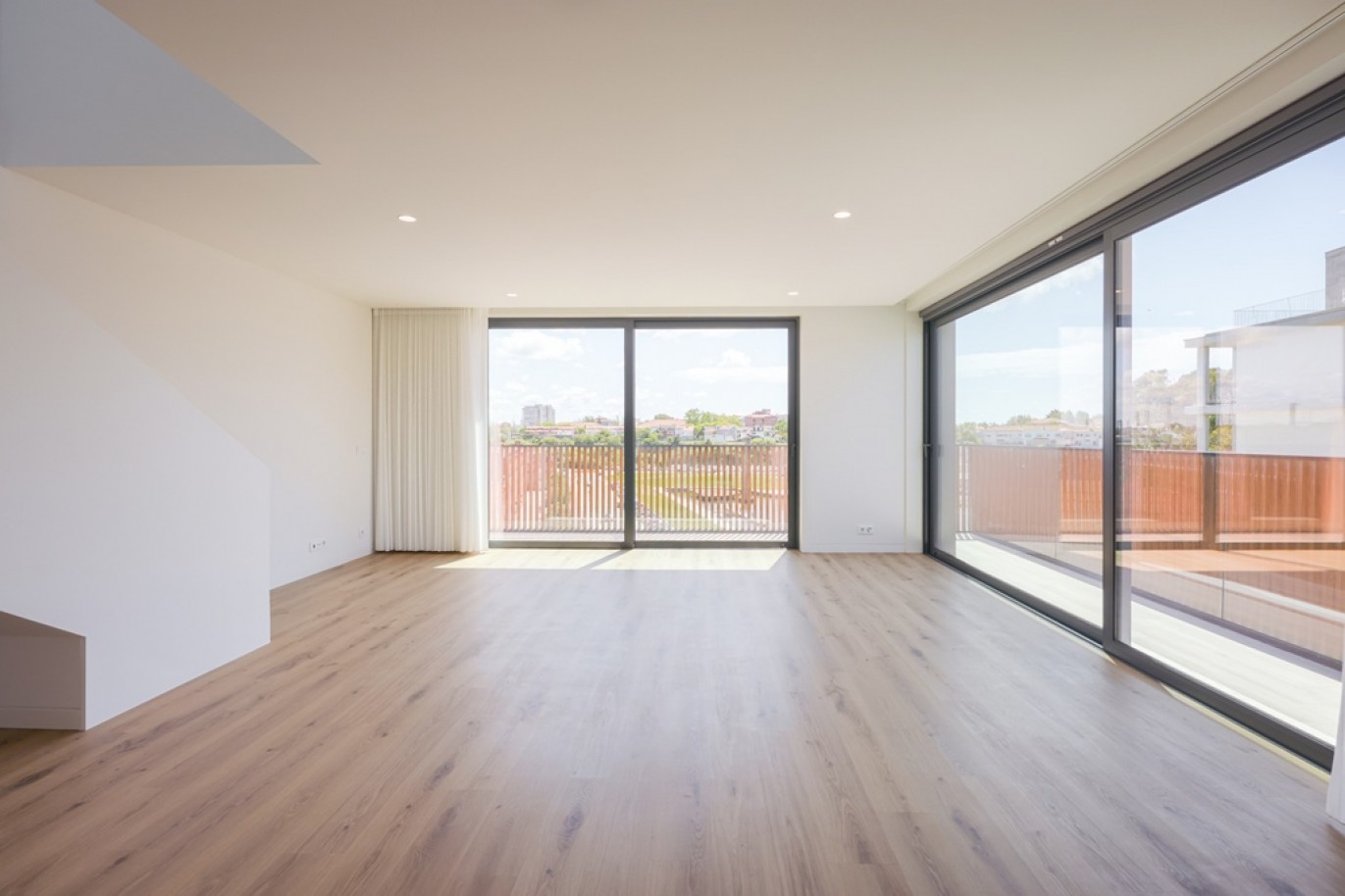 Vier Schlafzimmer Duplex-Wohnung mit Terrasse in Aveiro, Portugal_363118