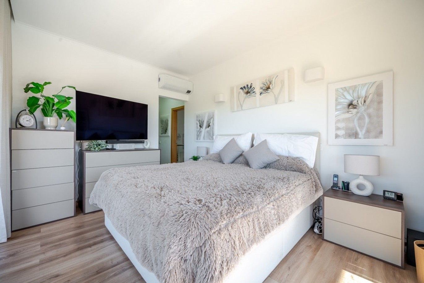 Villa 4 chambres avec piscine à vendre à Portimão, Algarve, Portugal_363227