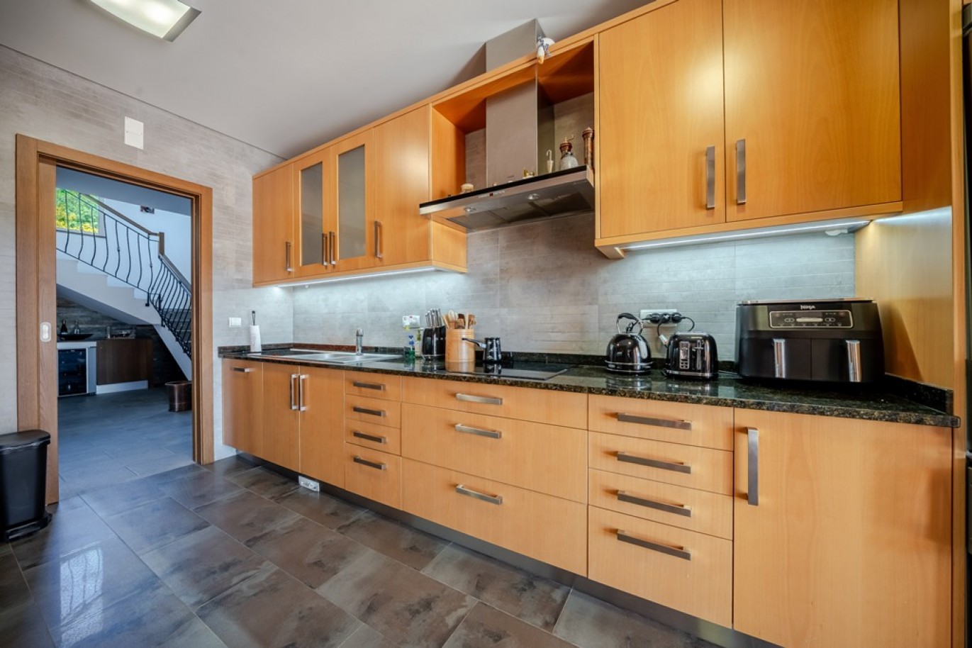 Fantástica Moradia V4 com piscina para venda em Lagos, Algarve_363675