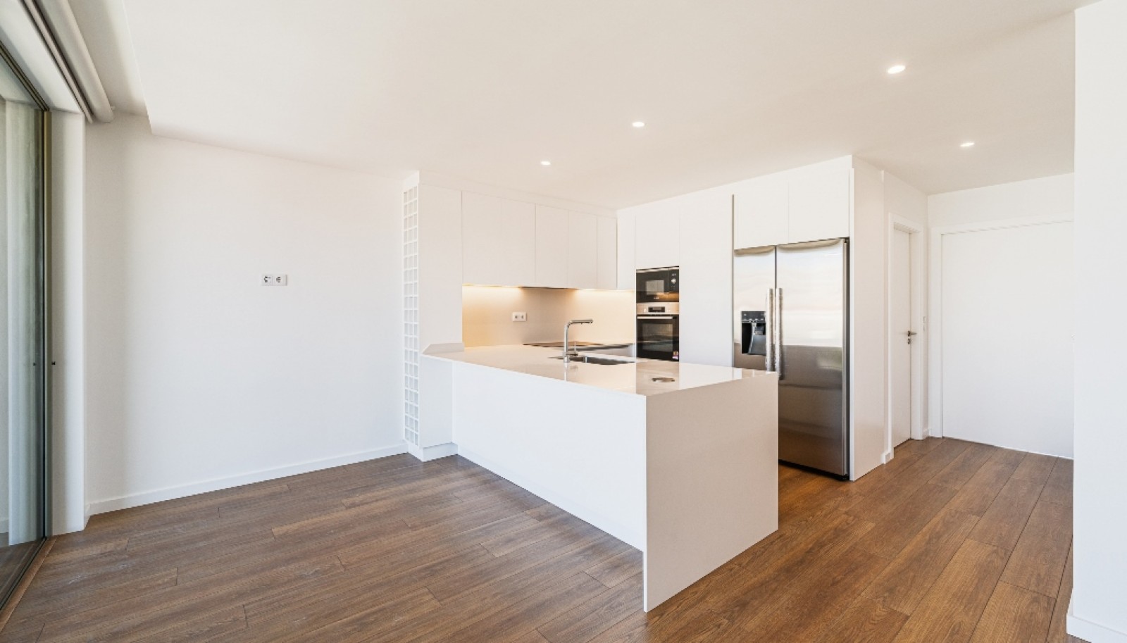 2-Zimmer-Penthouse mit Terrasse zu verkaufen, Porto Zentrum, Poprtugal_363703