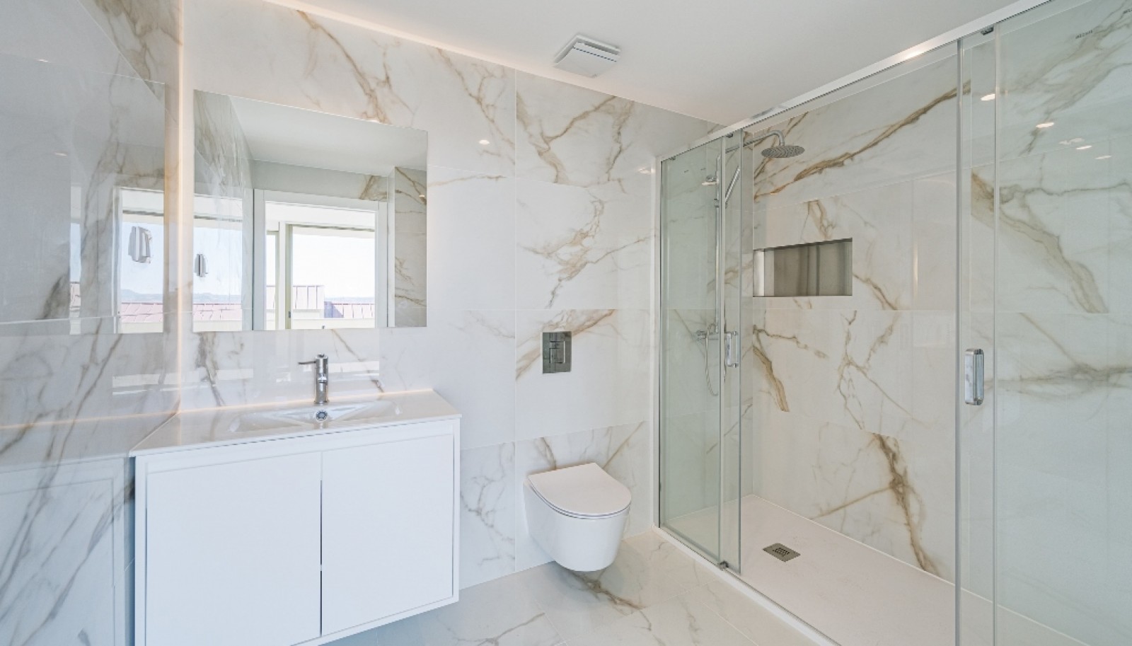 2-Zimmer-Penthouse mit Terrasse zu verkaufen, Porto Zentrum, Poprtugal_363715