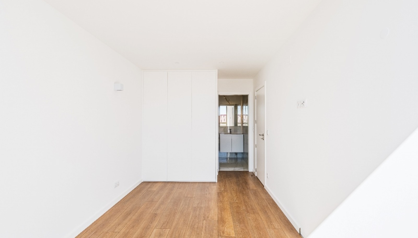 2-Zimmer-Penthouse mit Terrasse zu verkaufen, Porto Zentrum, Poprtugal_363717